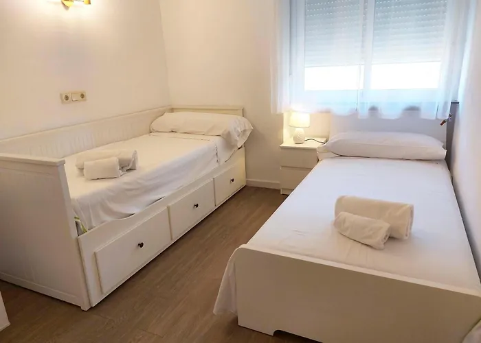 Beach Holiday Denia * دينايا